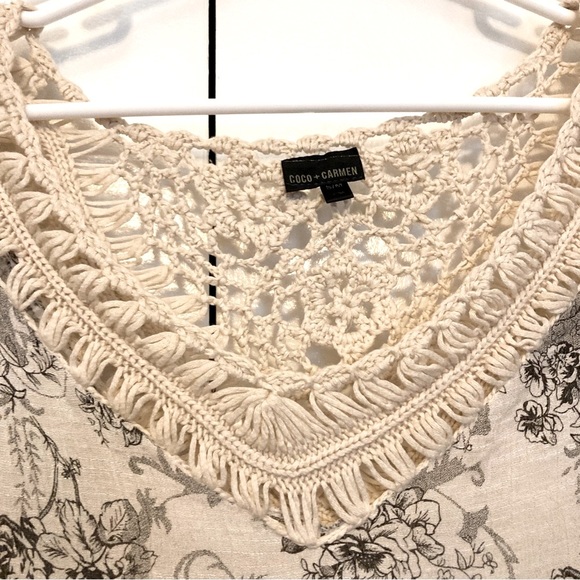 COCO and CARMEN Crochet Lace Boho Chic Roses Bell Sleeves Top Small Medium - Picture 12 of 16